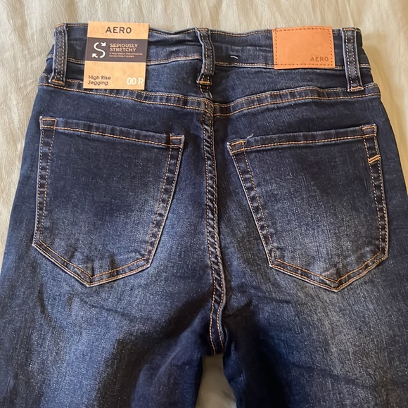 NWT - High Rise Jegging - Picture 2 of 4